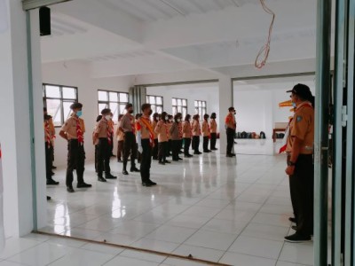 Upacara Pembukaan Pelantikan Bantara di Ruangan Indoor