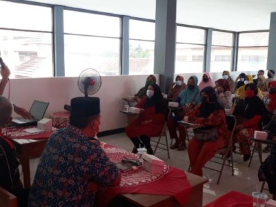 PERTEMUAN WALI MURID DALAM RANGKA SOSIALISASI KELAS INDUSTRI SMK TAMTAMA 2 SIDAREJA