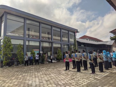 Apel dilaksanakan dengan menggunakan protokol kesehatan