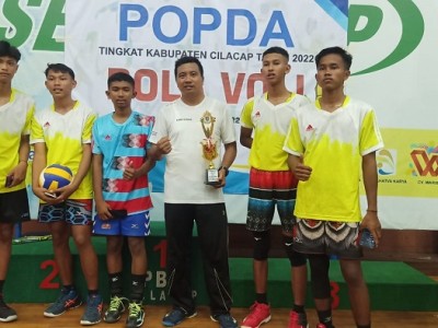 Juara 3 Bola Voli Putra