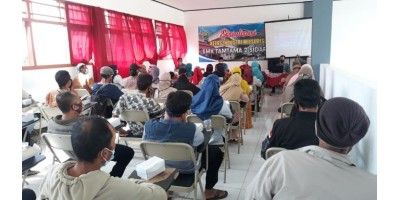 SOSIALISASI KELAS INDUSTRI